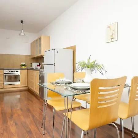 Apartment Beautiful By Renters *